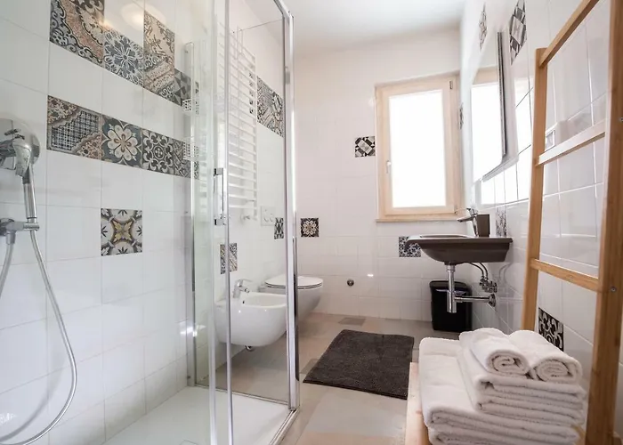 A Pochi Passi Полиньяно-а-Маре