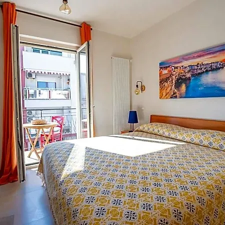 Bed & Breakfast A Pochi Passi 3*