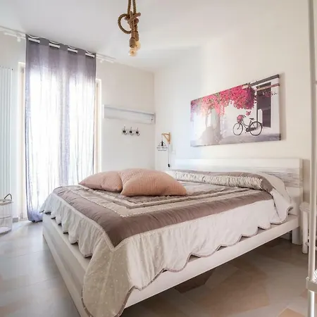 Bed & Breakfast A Pochi Passi 3*