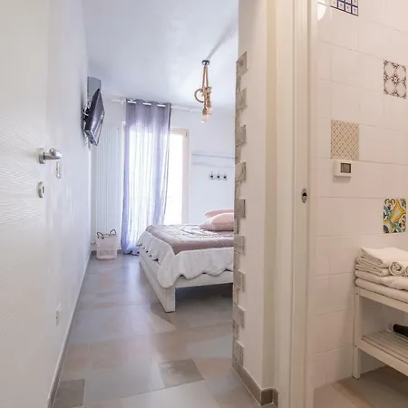 A Pochi Passi Oda ve Kahvaltı Polignano a Mare